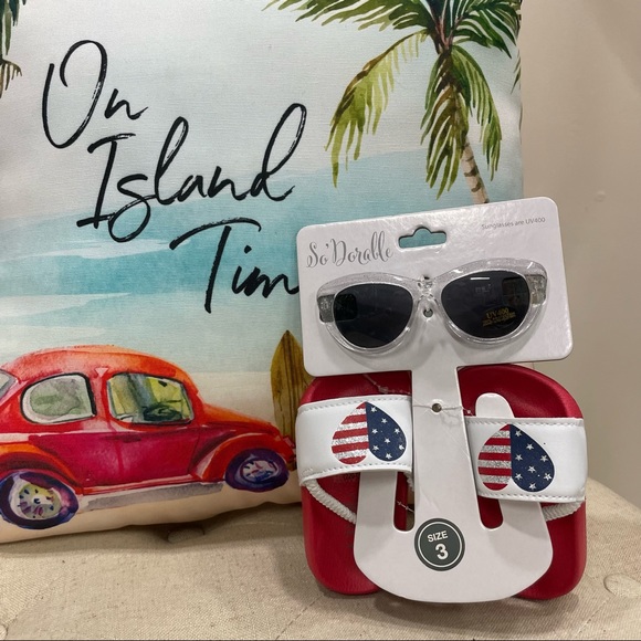 So' Dorable NWT! Girls American Flag Sandals And Sunglasses Set Size 3 - Picture 1 of 9